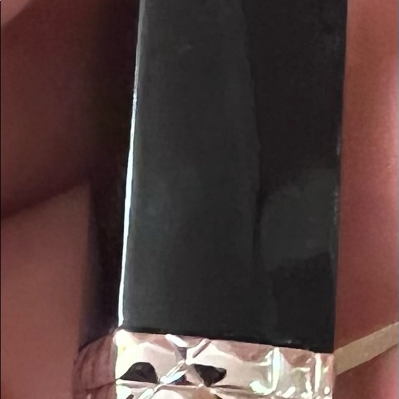 Dior Rouge Liquid- Red Lava - Picture 2 of 3